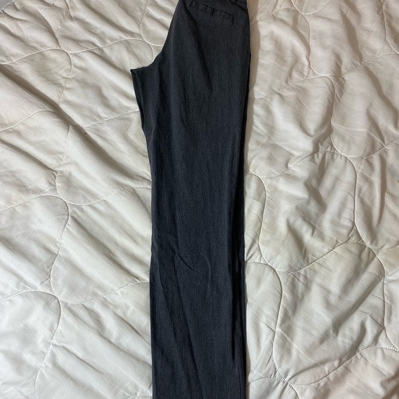 Grey pants, willing to exchange because of stain - Picture 2 of 4